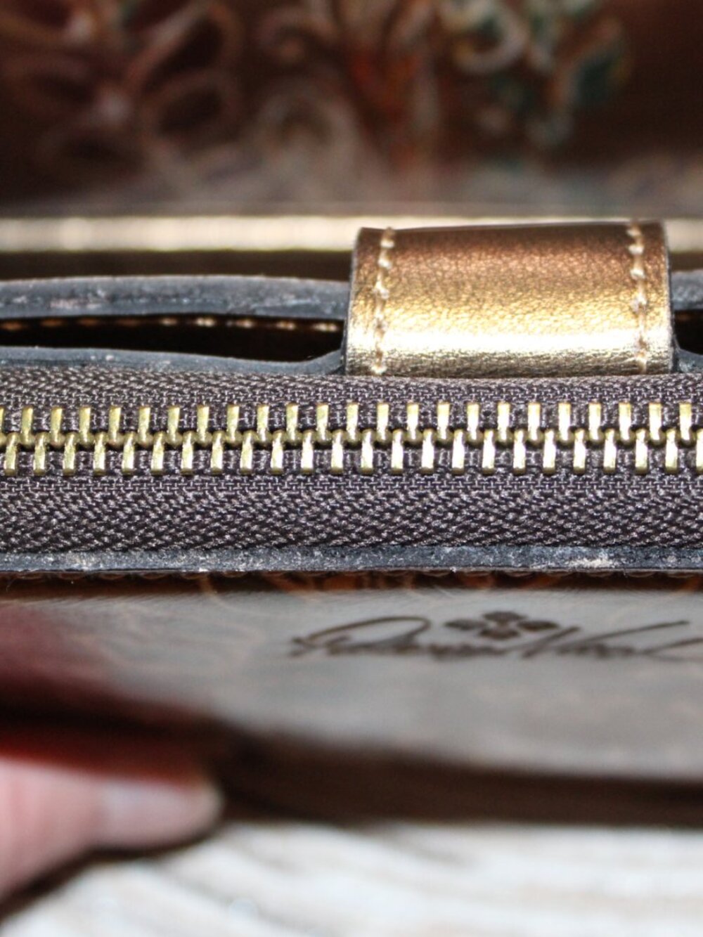 Patricia Nash Crossbody/top handle purse and matching wallet set. Beautiful! - Picture 14 of 15